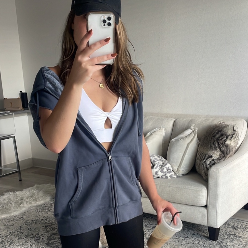 Sweater vest